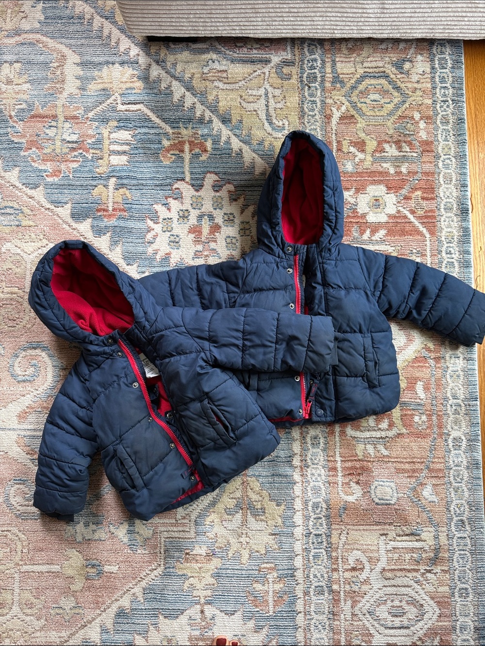 Amazon Essentials Kids Navy Puffer Jacket with Red Lining 18-24 months